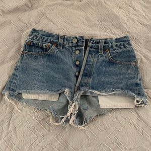 Vintage medium wash Levi’s